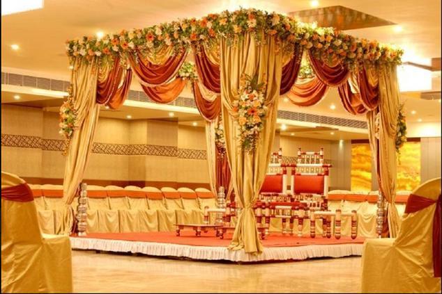 Grand Thakar Hotel Rajkot Esterno foto